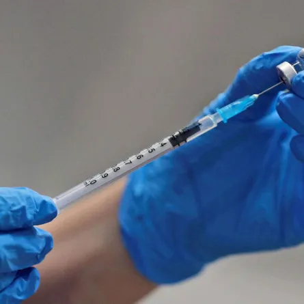 إضافة إعطاء الجرعة الثالثة من لقاح كورونا لهذه الفئات في السعودية