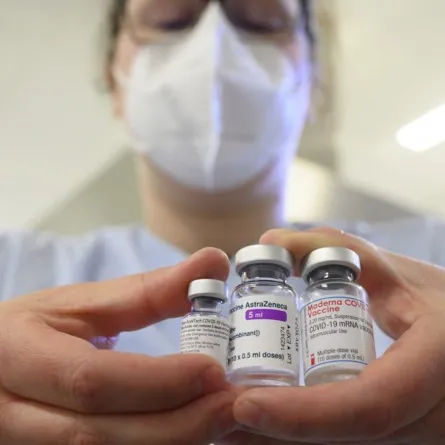 وكيل الصحة يؤكد لا يوجد اختلاف بين لقاحي فايزر وموديرنا