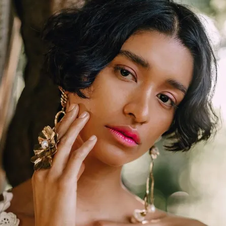 شفاه أومبري ( الصورة من حساب Deborah lippmann على إنستغرام)