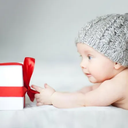 تفنني في اختيار هدية مولود مميزة