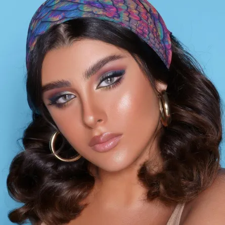 صيحات مكياج بالألوان القوية من نوره بو عوض