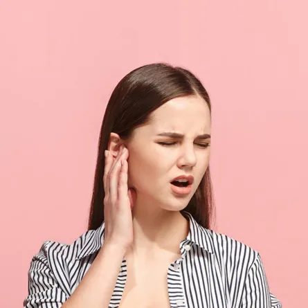 أعراض التهاب الأذن الداخلية والأسباب والعلاج