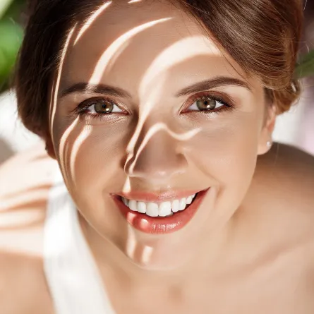 علامات الجاذبية عند المرأة 