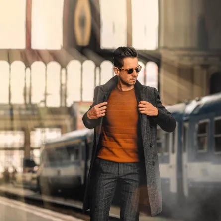 يمكن اعتماد البناطيل الكاروهات لأنها أحدى الصيحات الرائجة نقلا عن whatmyboyfriendwore عبر انستقرام