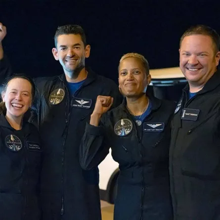 نجاح أول رحلة سياحية إلى الفضاء في تاريخ البشرية