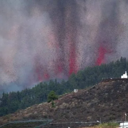 انفجار بركان لابالما- وكالة فرانس برس