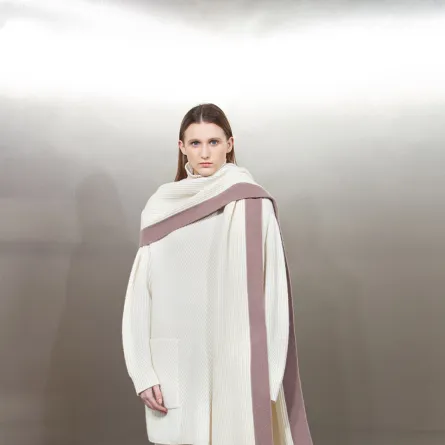 وشاح طويل من أنتيبريما Anteprima