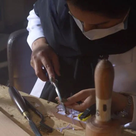 المرأة الحرفية في المملكة العربية السعودية- مؤسسة الوليد للإنسانية