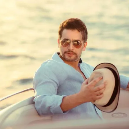 هاني سلامة - الصورة من حسابه على موقع الفيس بوك