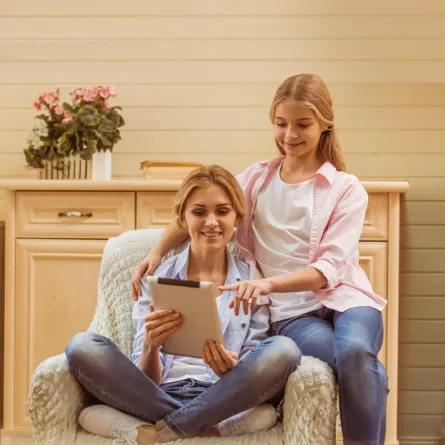 كيف تلاحظين التغيرات على جسد ابنتك؟