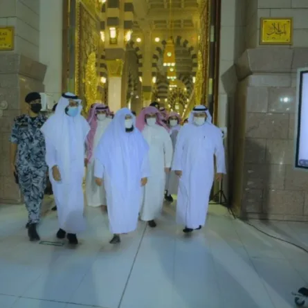 السديس يطلق مشروع شاشات الأبواب الرئيسة بالمسجد النبوي