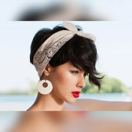 تسريحات شعر ناعمة مع البندانه