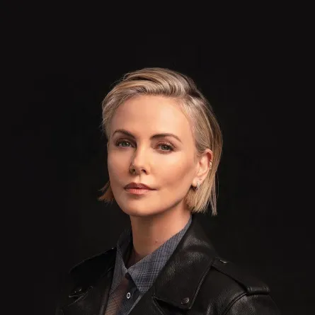 تسريحات شعر تشارليز ثيرون-الصورة من حساب فانز تشارليز ثيرون على إنستغرام