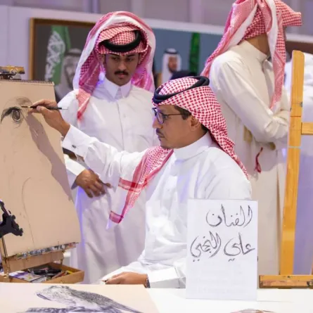 المشاركة في معرض الصقور