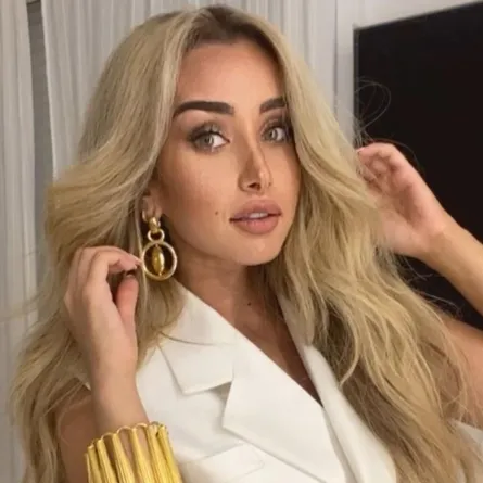 هنا الزاهد- الصورة من حسابها على انستقرام