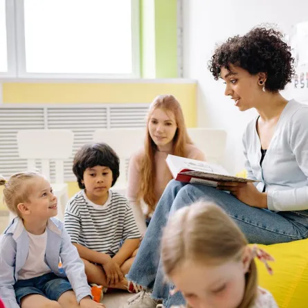 قصة لتعليم الطفل  قيمة الحرية: "دقدق ومعنى الحرية"  