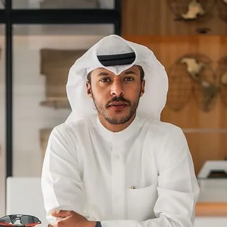 عبدالله الطراروه من انستقرام الفنانة