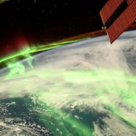 توثيق الشفق القطبي بصورةٍ مميزة من الفضاء الخارجي