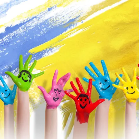 بالتلوين احتفلي باليوم الوطني