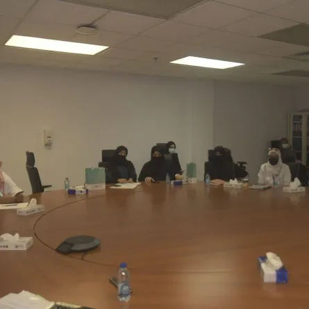 تعاون مشترك بين طبية مكة والتعليم لدعم المشاريع البحثية