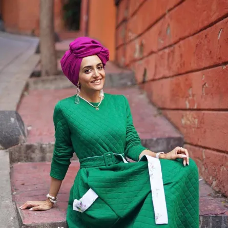 غادة عثمان بفستان أخضر ناعم -الصورة من حسابها على الانستغرام