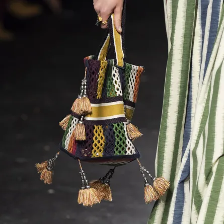 Victoria Thomas حقيبة مزينة بالشراشيب  