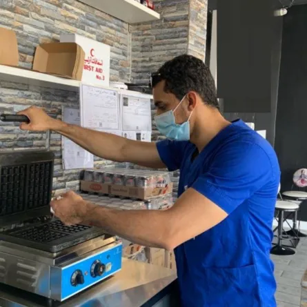 التأكد من تطبيق التدابير الصحية 