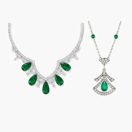 قلادات مرصّعة بحجر الزمرد الأخضر وكيفية تنسيقها