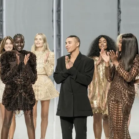 الصورة  من حساب fashion to max russia على انستغرام 