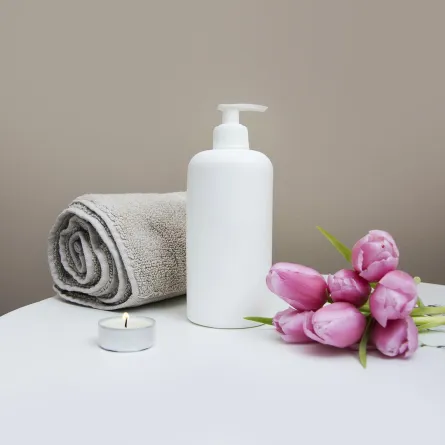 خلطات الليسترين لتنعيم وتبييض القدمين