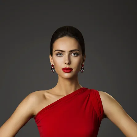 مكياج مع الفستان الأحمر 