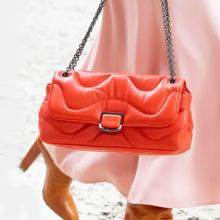 أجمل موديلات حقائب موضة خريف وشتاء 2021-2022