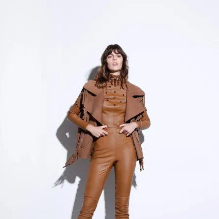 بنطلون من كريستينا فيديلسكايا Kristina Fidelskaya لإطلالة عصرية في 2021