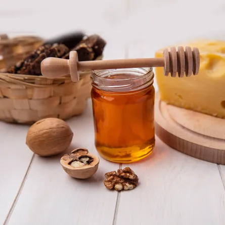  فوائد الجوز والعسل بالغة الأهمية للصحة