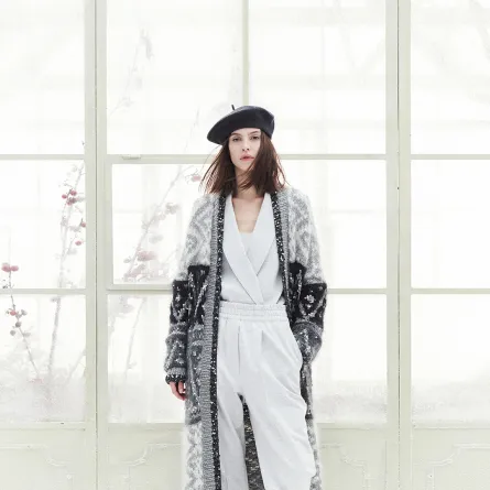 السروال الأبيض