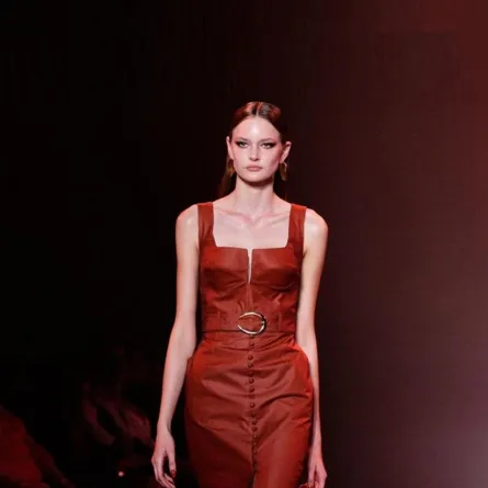 من ا أسبوع الموضة في نيويورك لصيف 2022