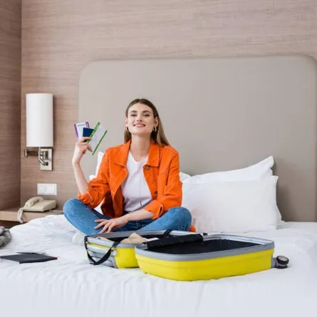 يغفل الكثير من المسافرين عن توضيب الأشياء المهمة التي يحتاجونها عند السفر