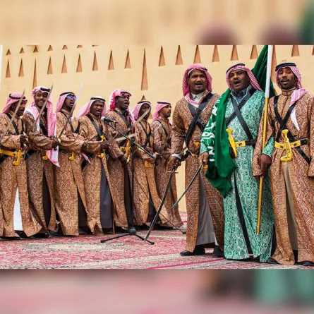 رقصة السيف- الصورة من visitsaudi.com