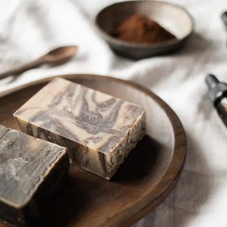  صابون الفحم لشباب البشرة