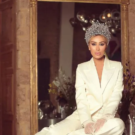 تيجان شعر فاخرة من وحي النجمات-الصورة من حساب مايا دياب على انستغرام