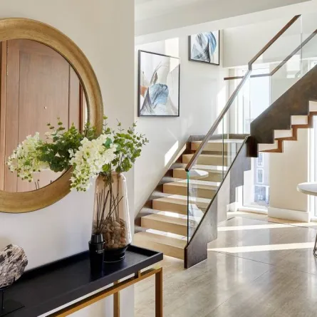 دليل التصميم الفخم للسلالم الداخليّة 