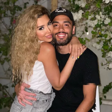 رامي جمال وزوجته ناريمان - الصورة من حساب رامي جمال على انستغرام
