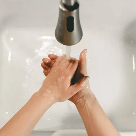 الطرق الصحيحة لغسل اليدين في يومها العالمي