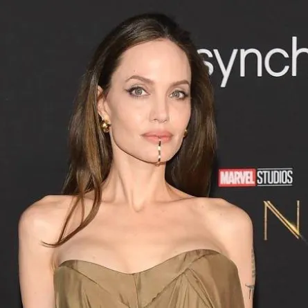 أنجلينا جولي