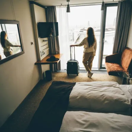 أغراض مسموح أخذها من غرفة الفندق