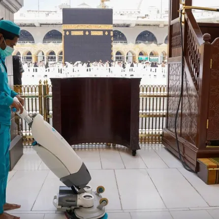 استخدام الربوتات بالتعقيم