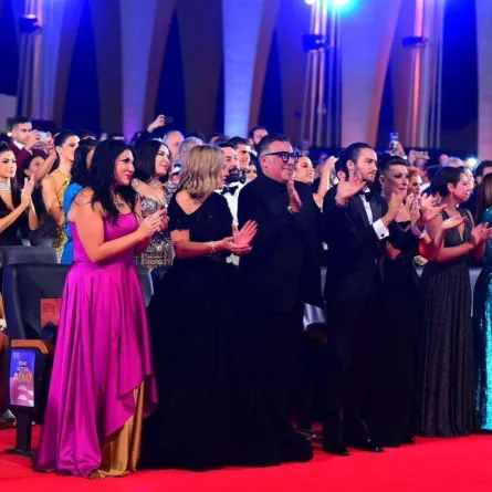 النجوم يقفون اختفاء - الصورة من حساب مهرجان الجونة على انستغرام