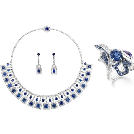 مجوهرات مرصعة بالياقوت الأزرق السريلانكي