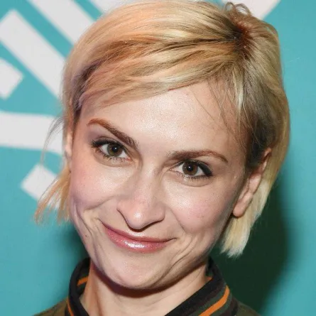 هالينا هوتشينز- الصورة من موقع The Guardian