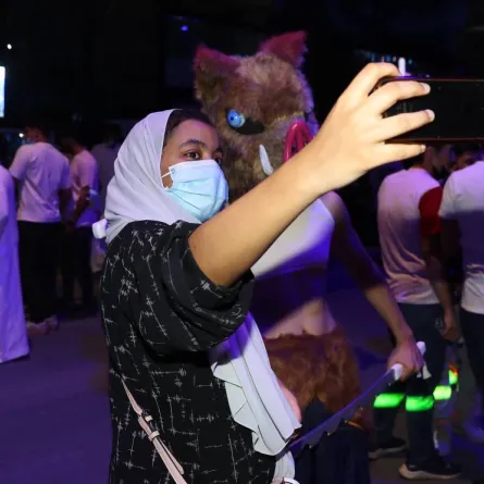 حضور جماهيري متنوع للمهرجان